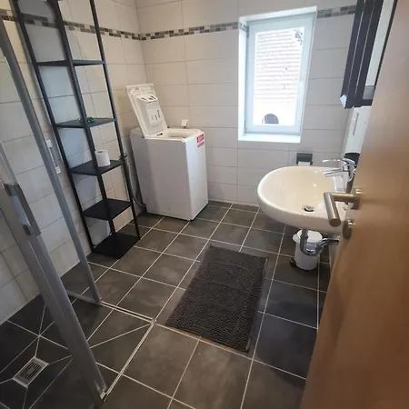 Monteursunterkunft In Senftenberg *